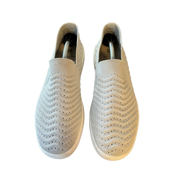 *White Mountain Size 10 Courageous White/Gray Slip On Shoes - Picture 2 of 11